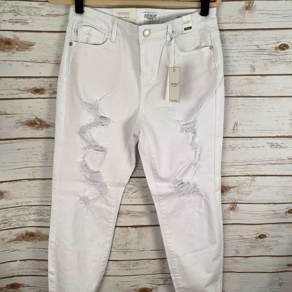 Judy Blue White Boyfriend Fit